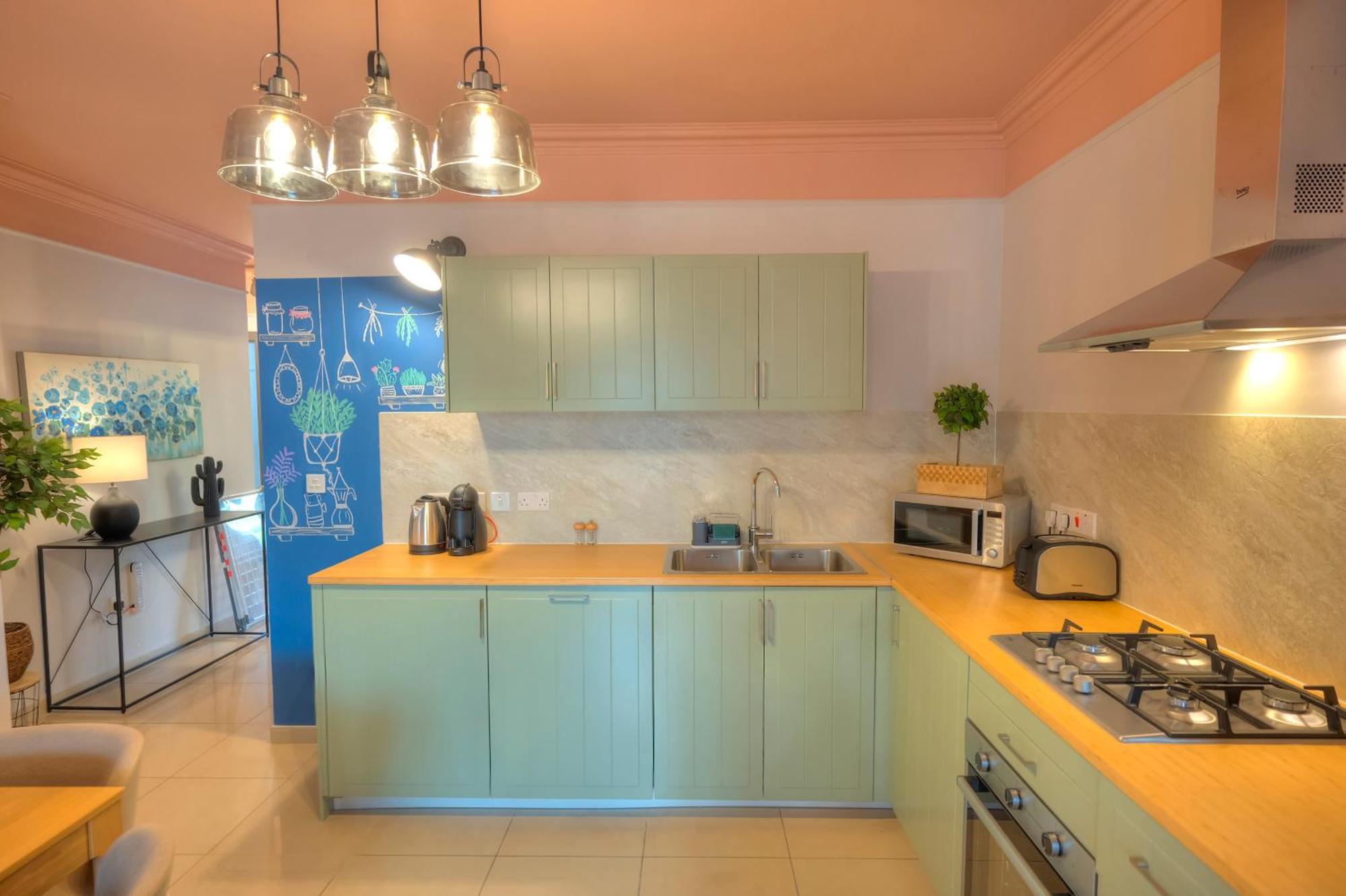 Beautifully Furnished, Cosy 2bedroom Flat Goslm-12 *